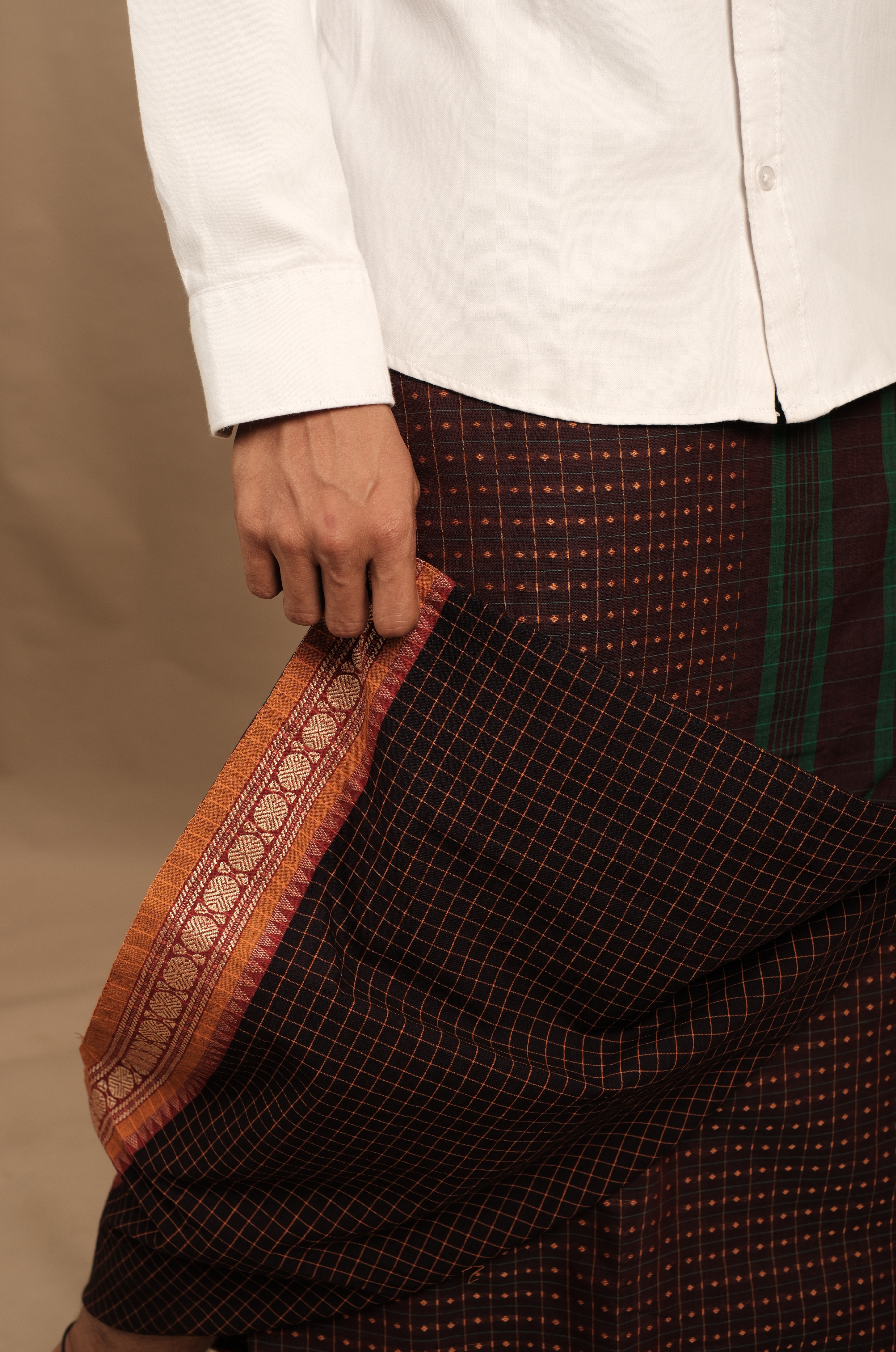 Maroon & Copper Pattu Vesti | Kattam