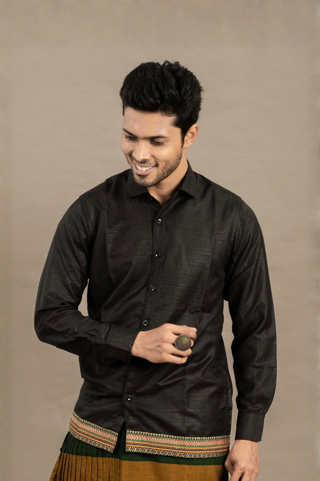 RETRO BLACK Satta - Premium Shirts