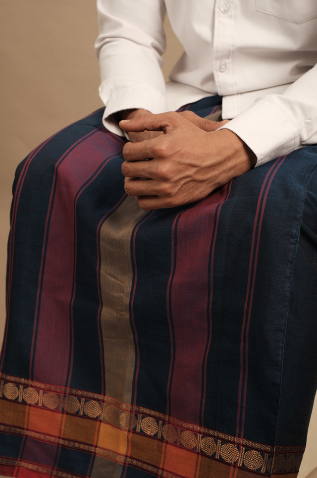 Navy Emerald Vesti | Classic