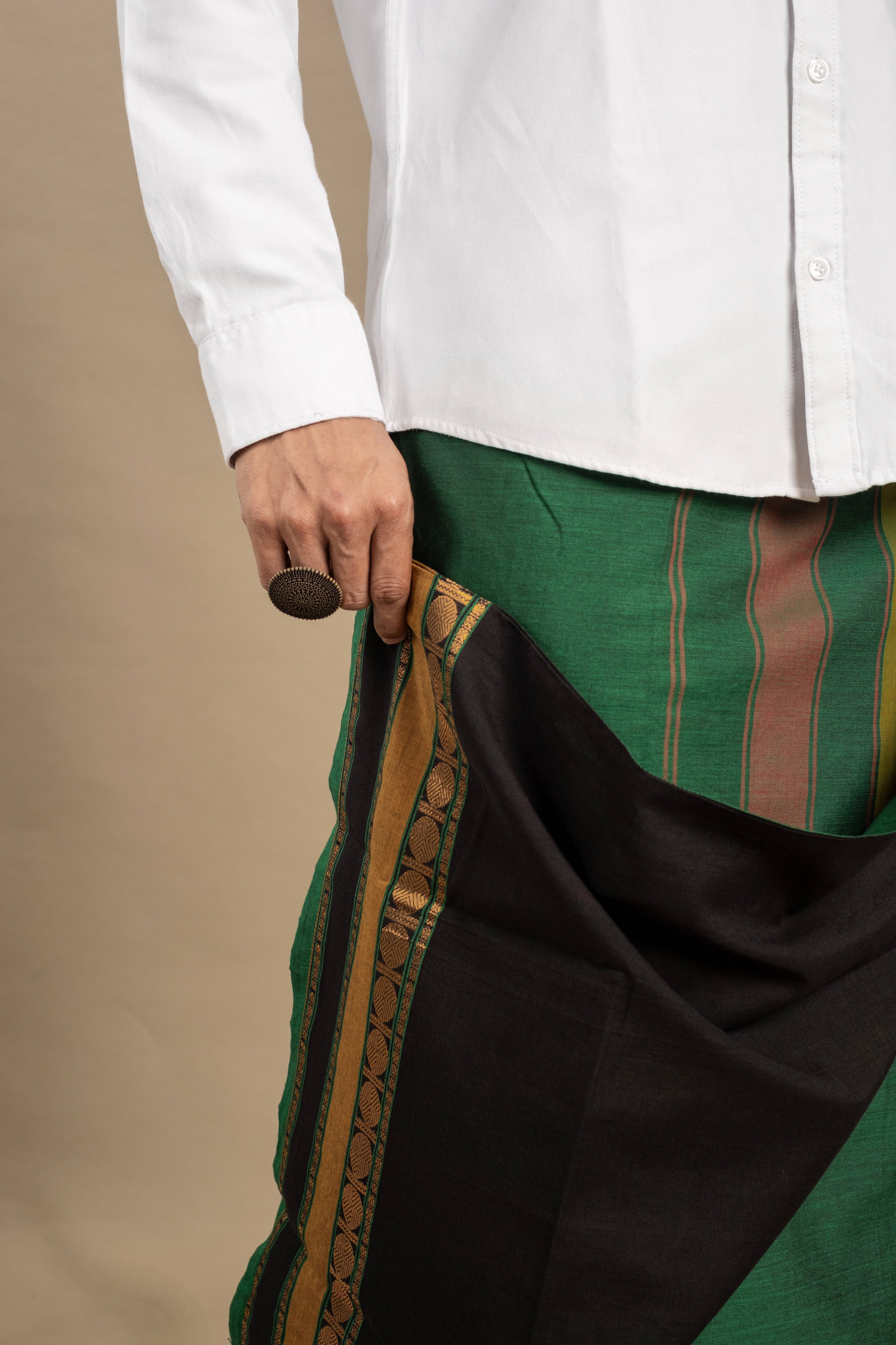 Pritvi Green (Rudra)-Veshti
