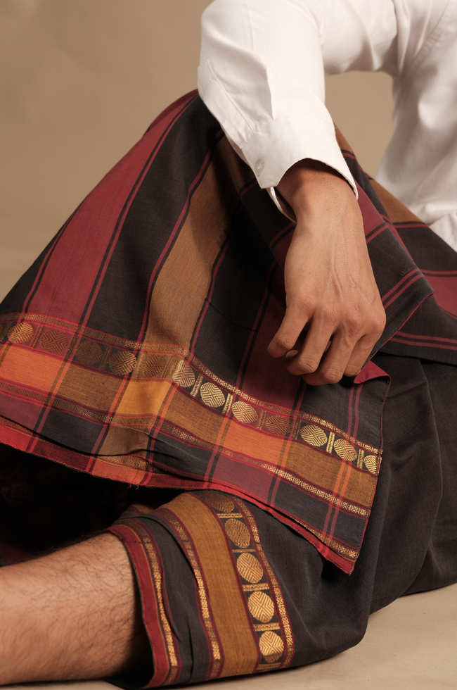 Maroon Gold Vesti | Classic