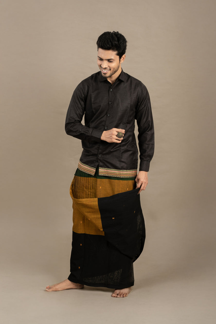 RETRO BLACK SHIRT X RIVERSONG VESHTIS