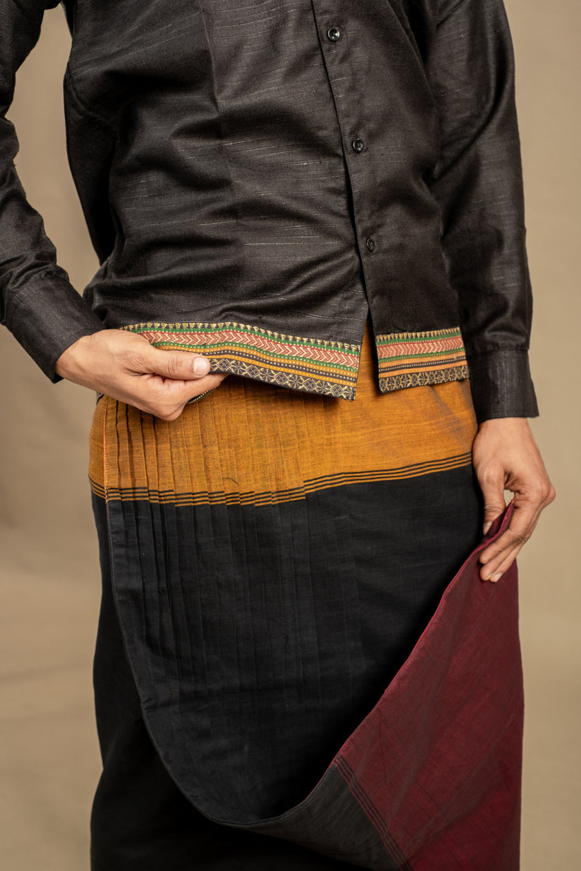 RETRO BLACK SHIRT X RATAN VESHTI