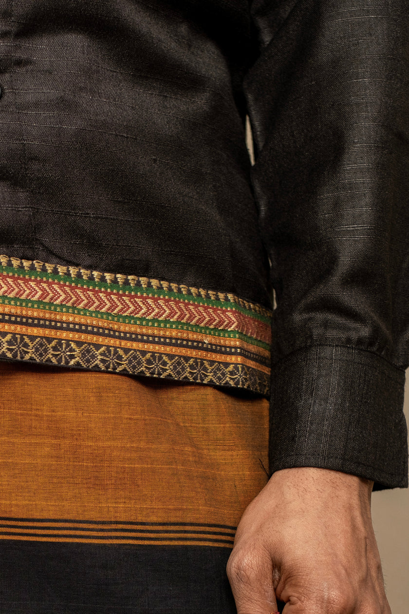 RETRO BLACK Satta - Premium Shirts