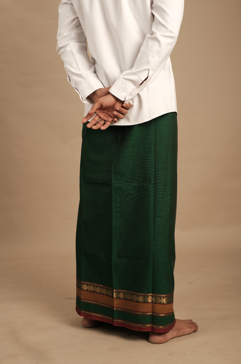 Forest Noir Vesti | Classic