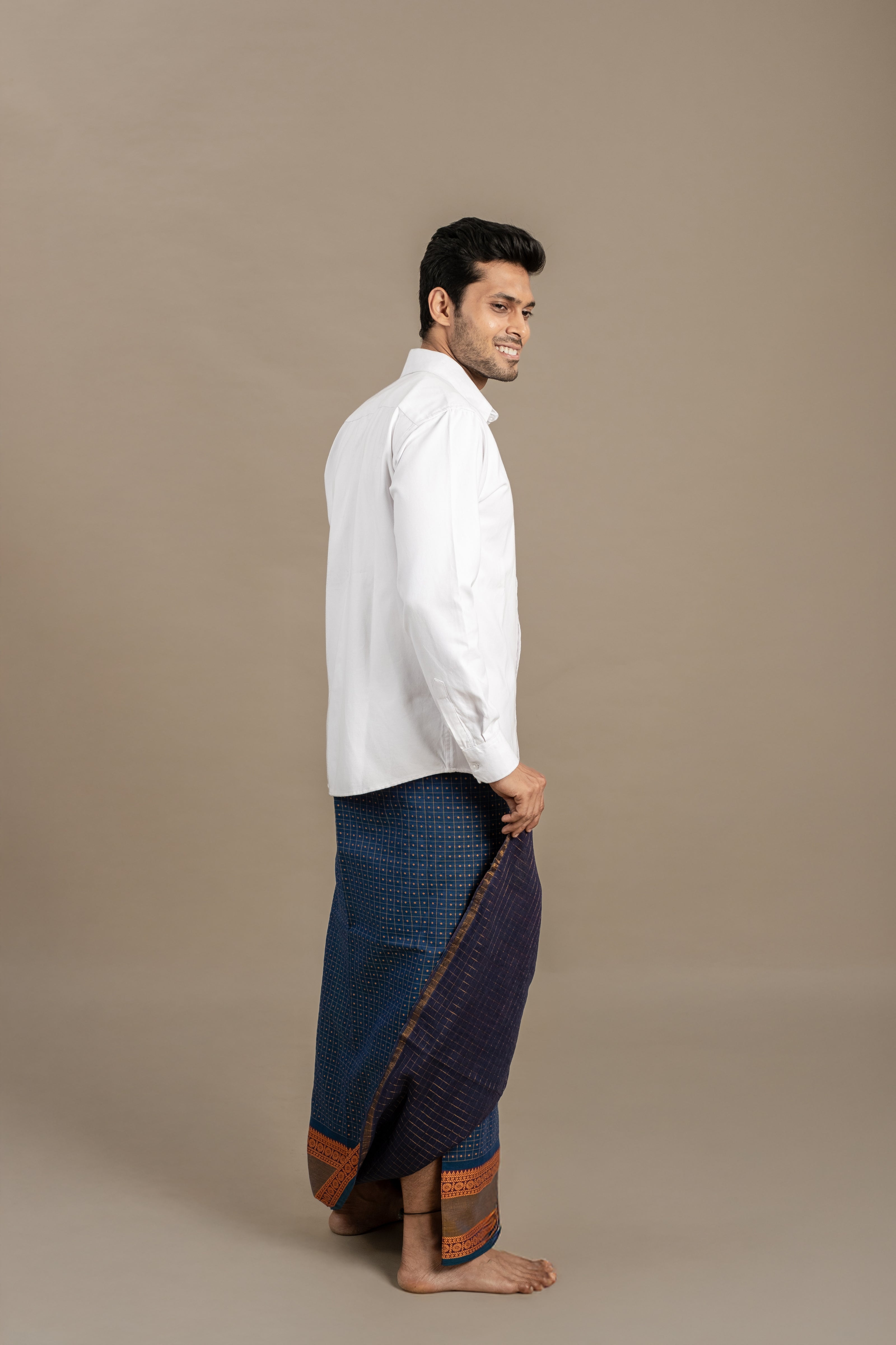 NEELAM KODU Kattam - Veshti