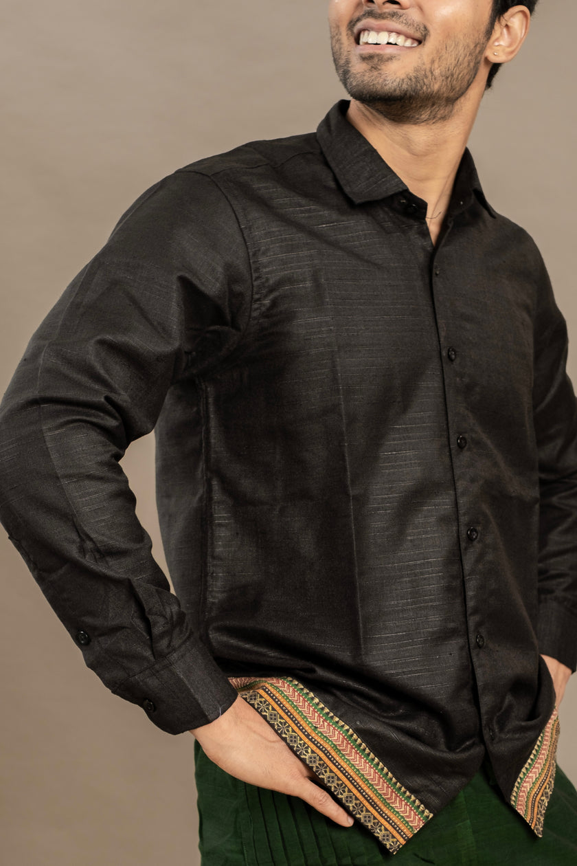 RETRO BLACK Satta - Premium Shirts
