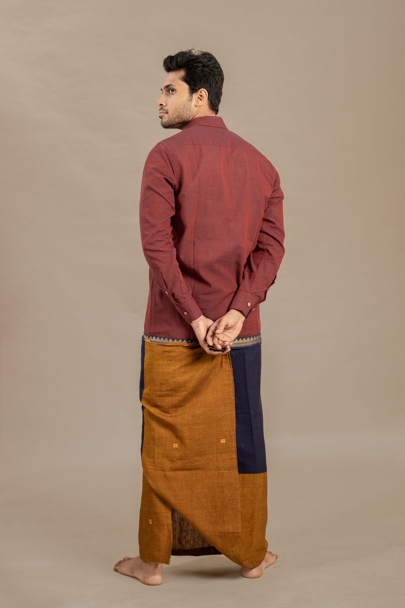 CASINO RED SHIRT X CITY LIGHTS 1 VESHTI