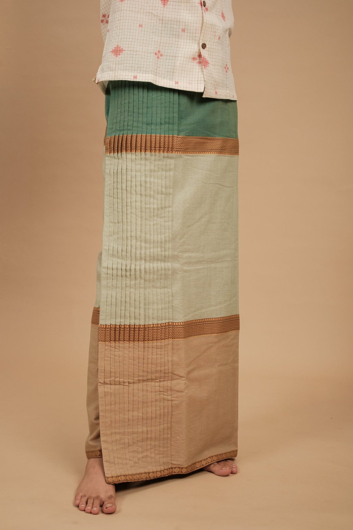 Mupbagam Veshti – Jacquard Cream