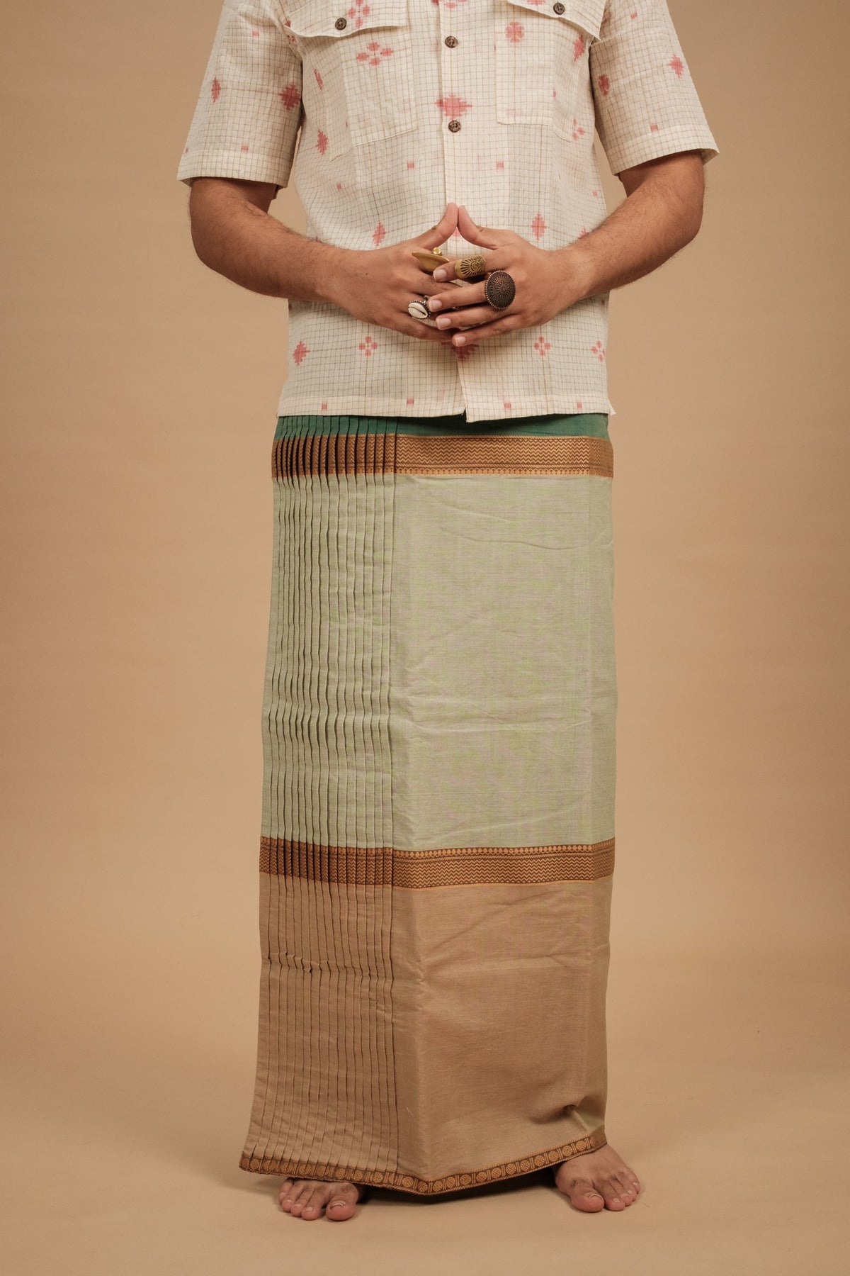Mupbagam Veshti – Jacquard Cream