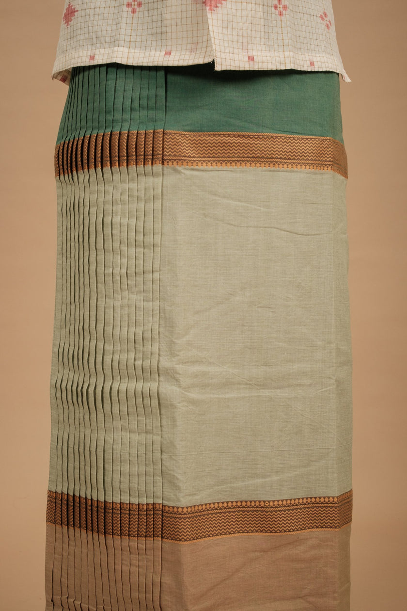 Mupbagam Veshti – Jacquard Cream