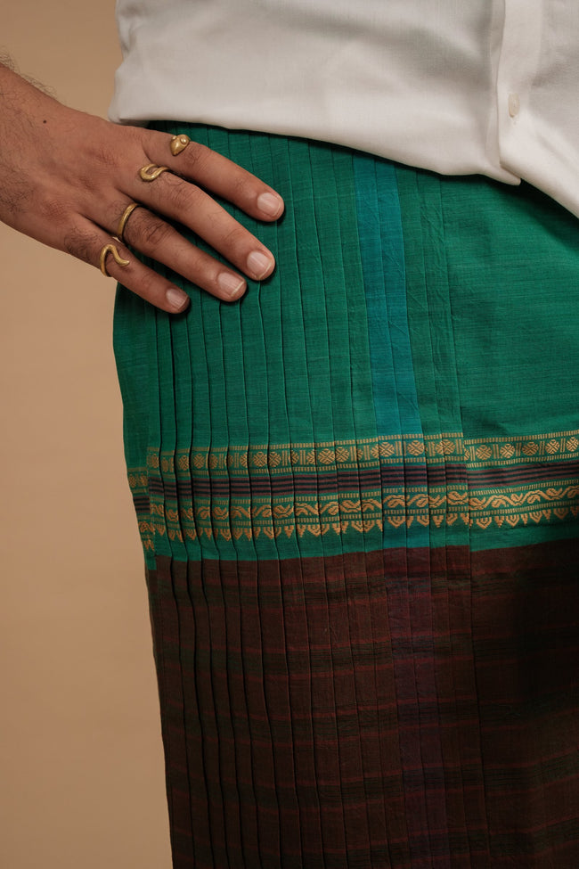 Mupbagam Veshti – Jacquard Green