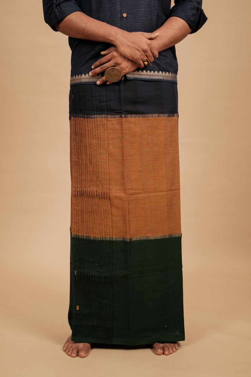 Mupbagam Veshti – Yamam Zari