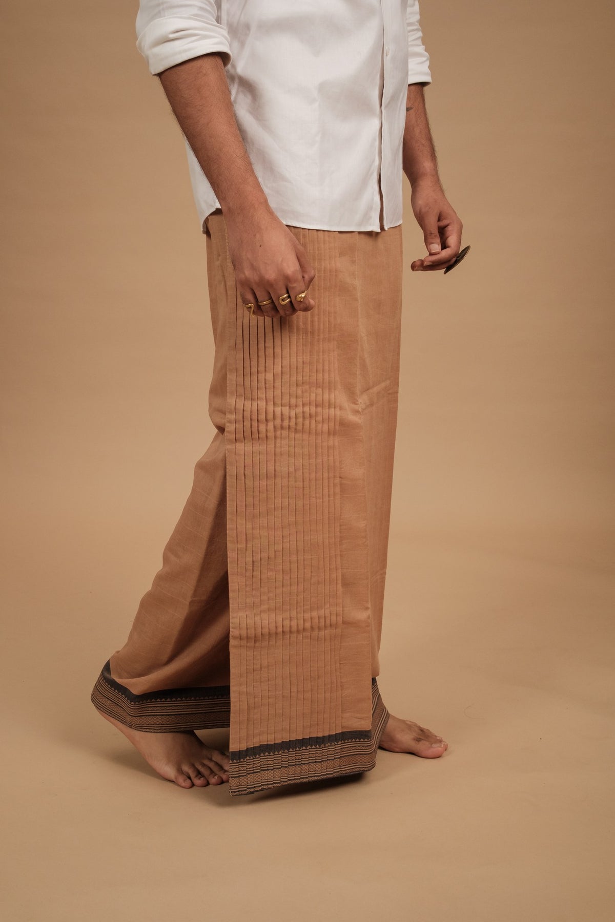 Classic Vaanam Veshti – Cream