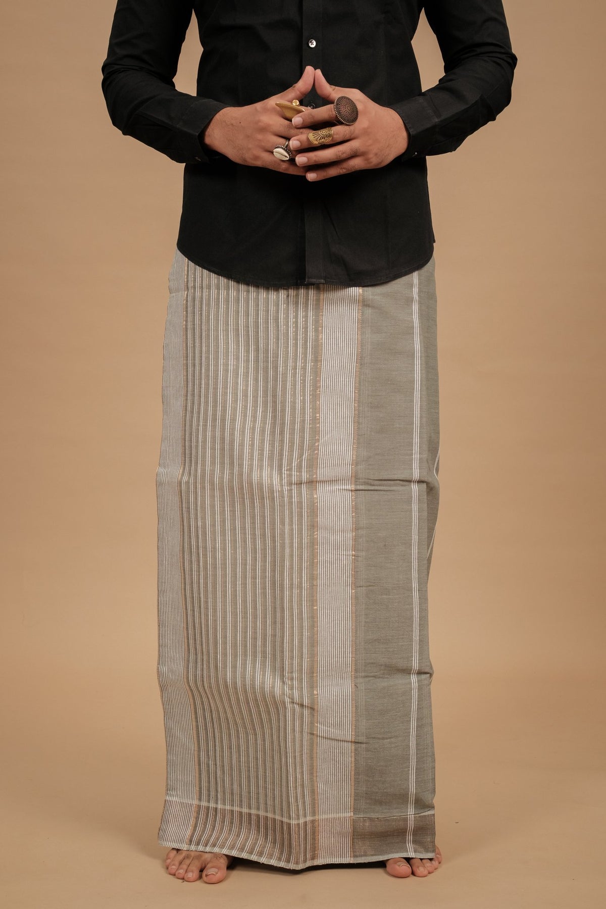 Classic Vaanam Veshti – Dark Grey 2