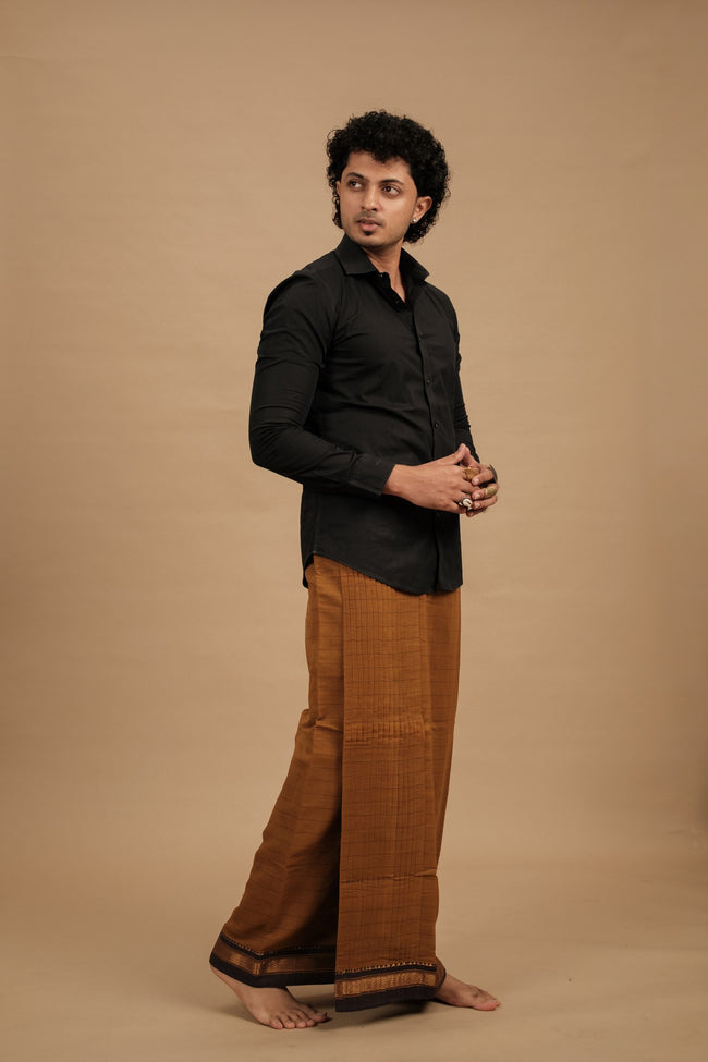 Classic Vaanam Veshti – Gold Zari
