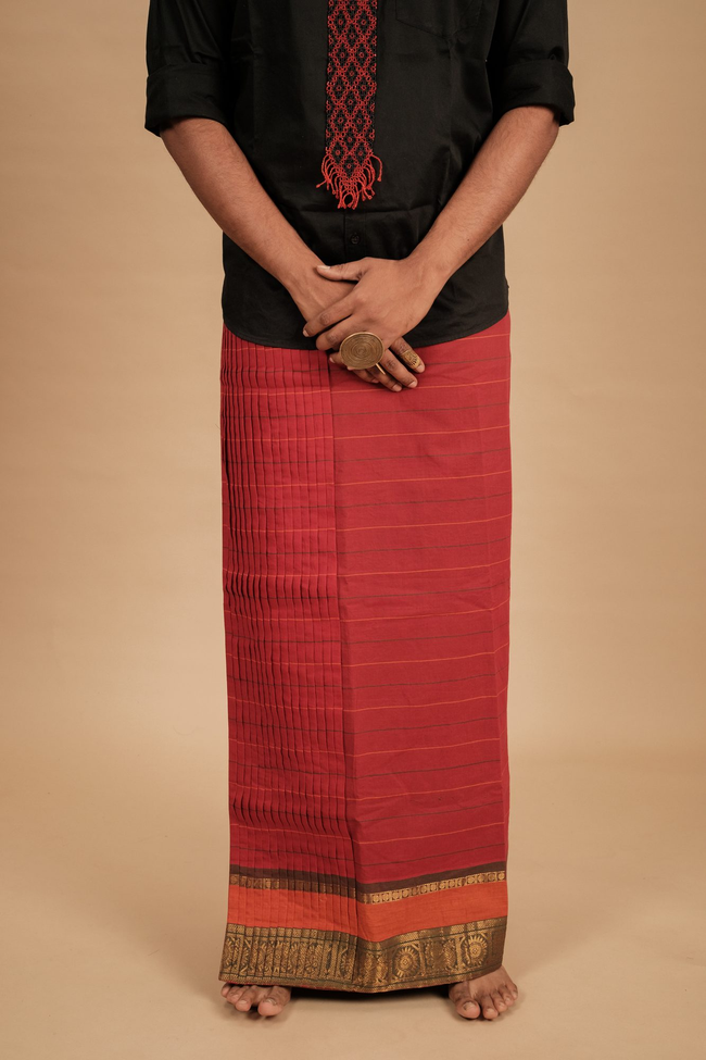 One of a Kind Veshti – Vel Sepu