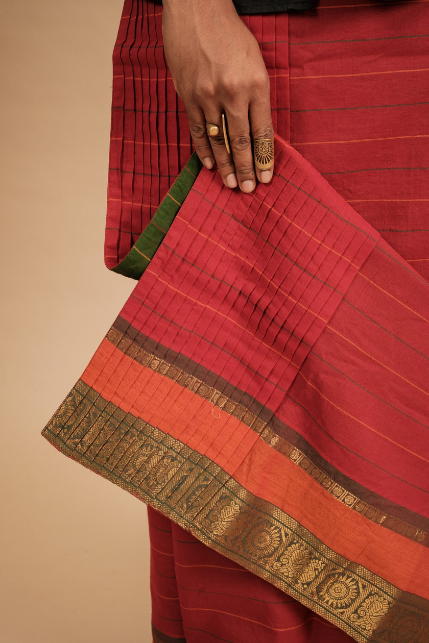 One of a Kind Veshti – Vel Sepu